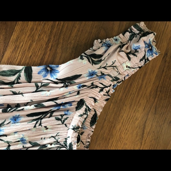 *SOLD* A.E. Outfitters Floral Maxi Dress 💕 - Picture 4 of 6